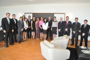 Presidente Marcos Vinícius Jardim Rodrigues com os magistrados